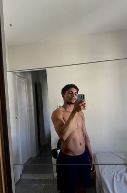 Vini - Garoto de Programa em Maceió - AL Vini - Garoto de Programa em Maceió - AL